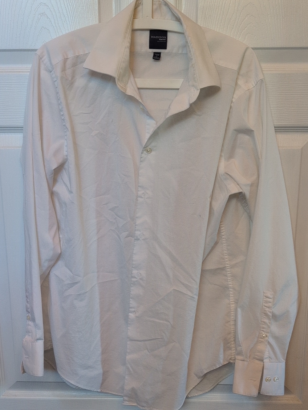 Madison Men's Solid White Long-Sleeve Dress Shirt